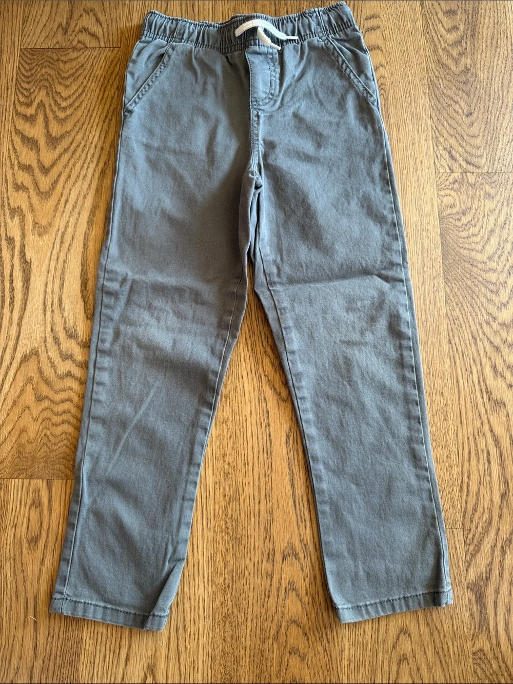 Old Navy Boys Elastic Waist Pull-On Pants & Under Armour Sweats 5 Tees